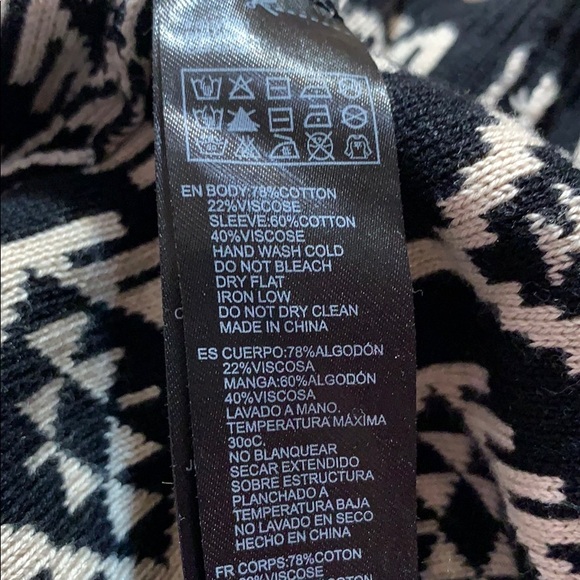 Forever21 cropped sweater w Navaho print - Picture 5 of 5